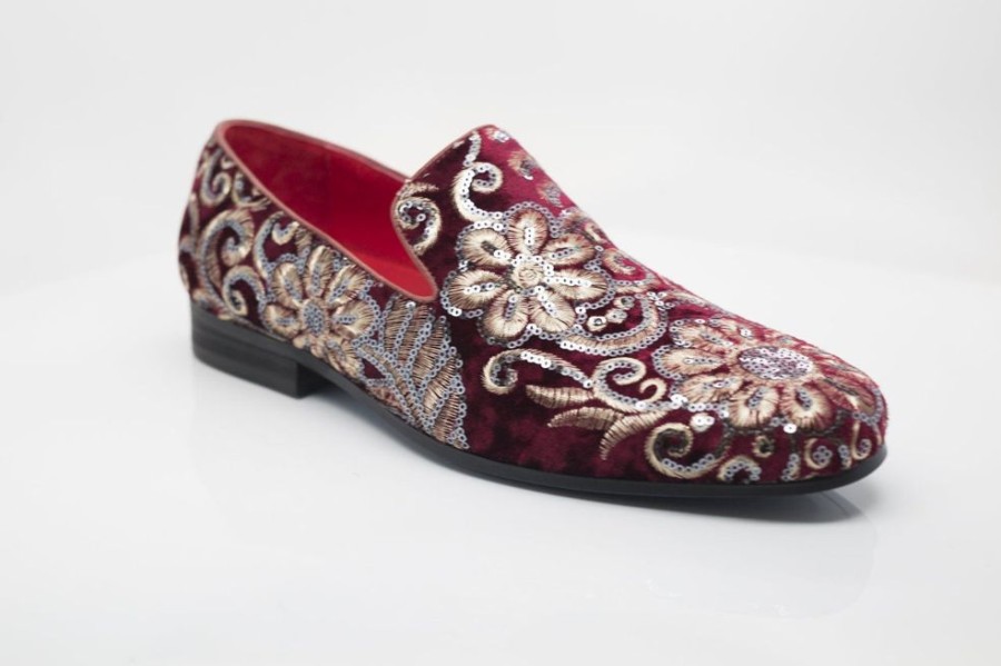 CARRUCCI Embroidered Velvet Slip-On Loafer Ruby | Formal