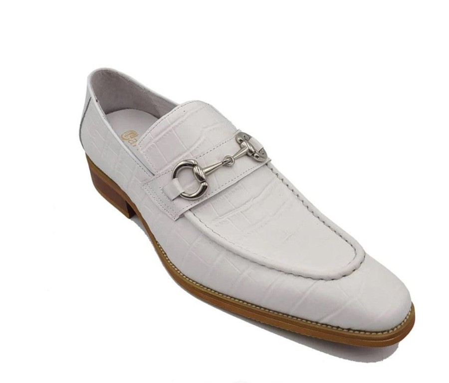 Carrucci by Maurice Style: 503-61E-White | Loafers