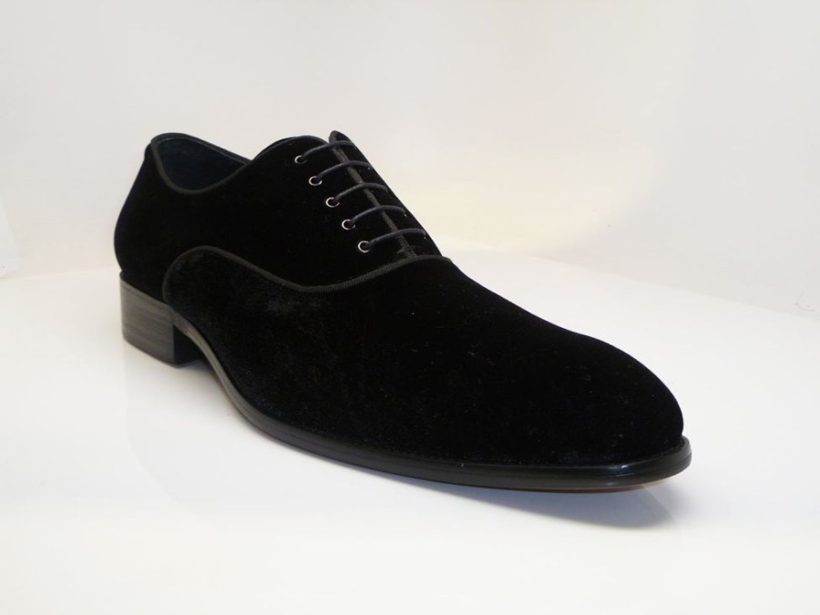 Carrucci by Maurice Velvet Lace-Up Oxford Black | Lace-Ups