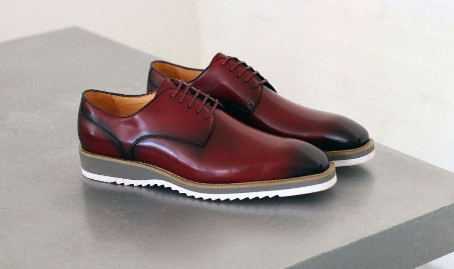 CARRUCCI Burnished Calfskin Lace-Up Shoe Burgundy | Lace-Ups