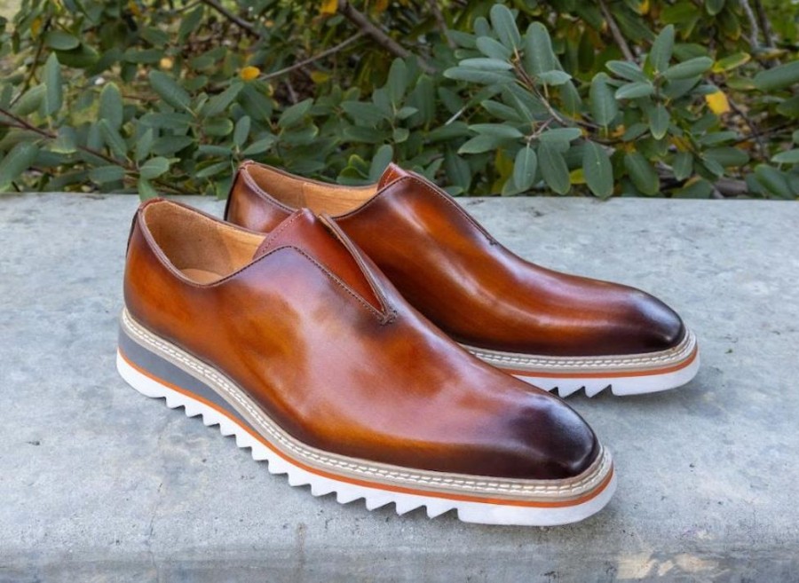 Carrucci by Maurice Style: 550-08-Cognac | Loafers