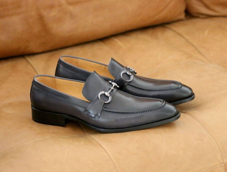 CARRUCCI Burnished Calfskin Slip-On Loafer Grey | Loafers