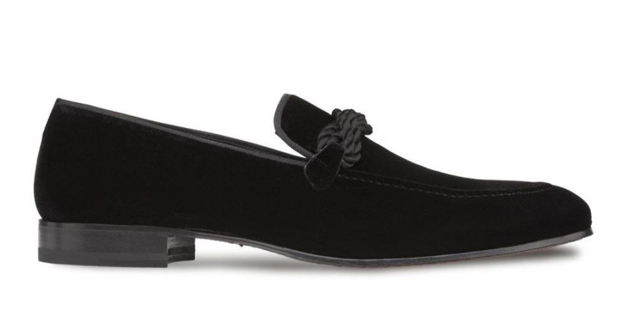 Mezlan Style: 20311-Black | Loafers