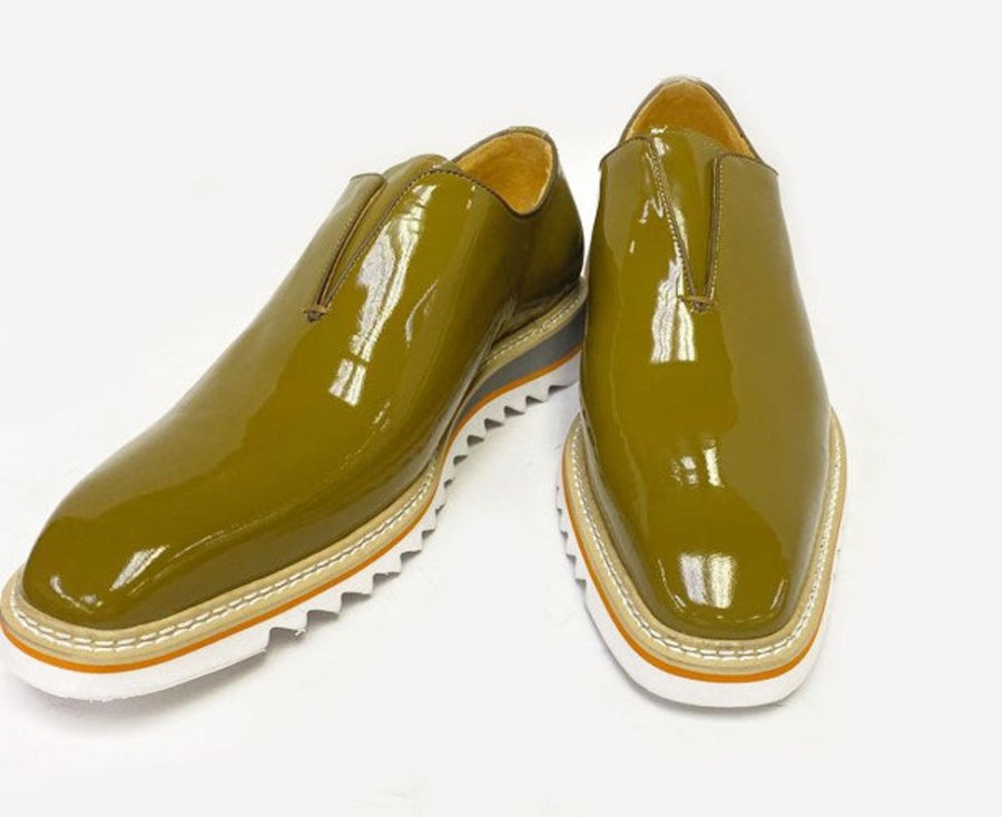 Maurice Style: 550-08P-Khaki | Loafers