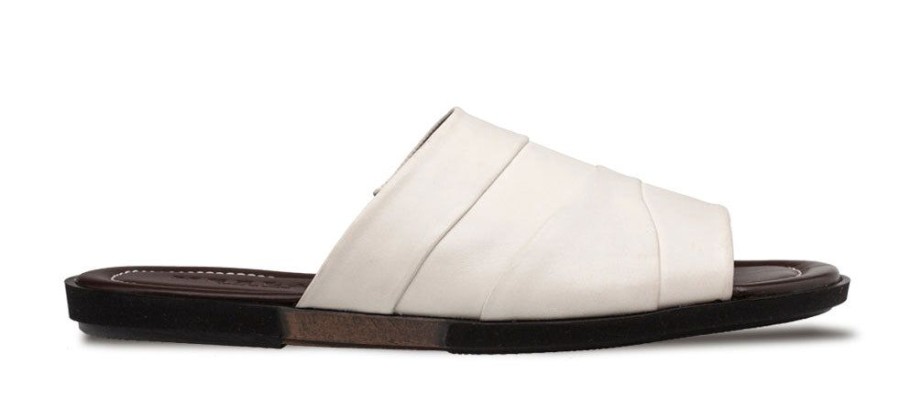 Mezlan Style: R20672-White | Sandals