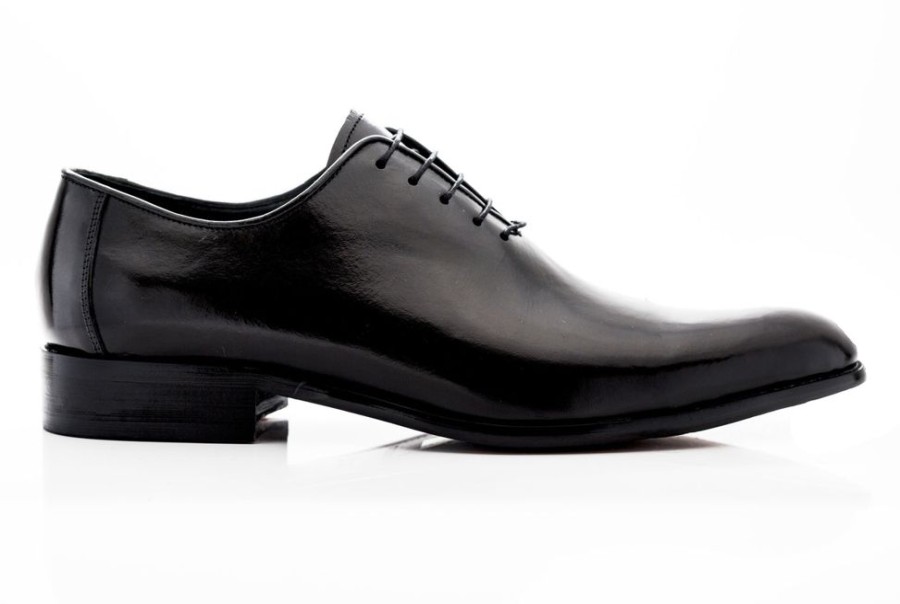 CARRUCCI BY MAURICE Style: 505-12-Black | Lace-Ups