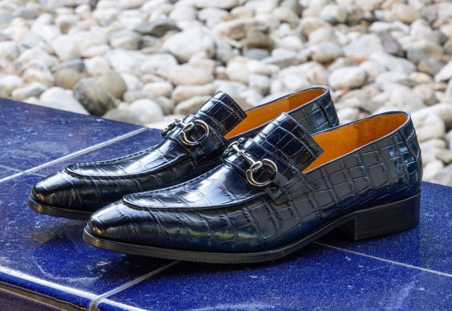 Carrucci by Maurice Style: 503-61E-Navy | Loafers