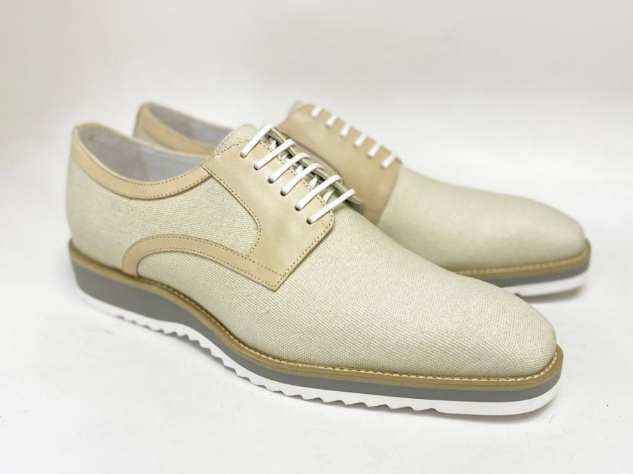 Carrucci by Maurice Style: 515-43-Cream | Lace-Ups