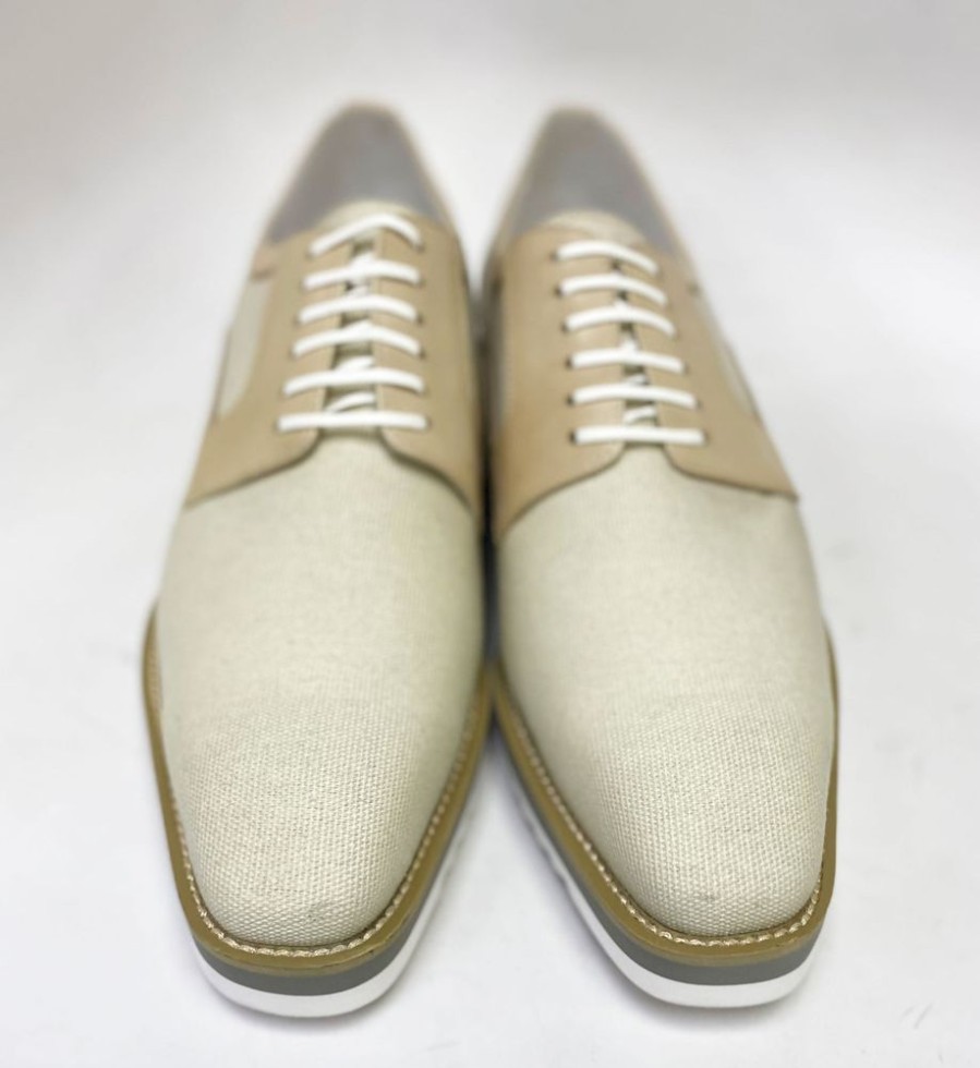 Carrucci by Maurice Style: 515-43-Cream | Lace-Ups