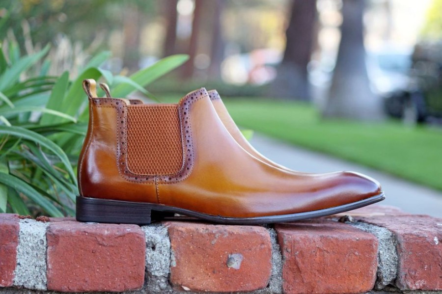 CARRUCCI Burnished Calfskin Slip-On Boot Cognac | Boots