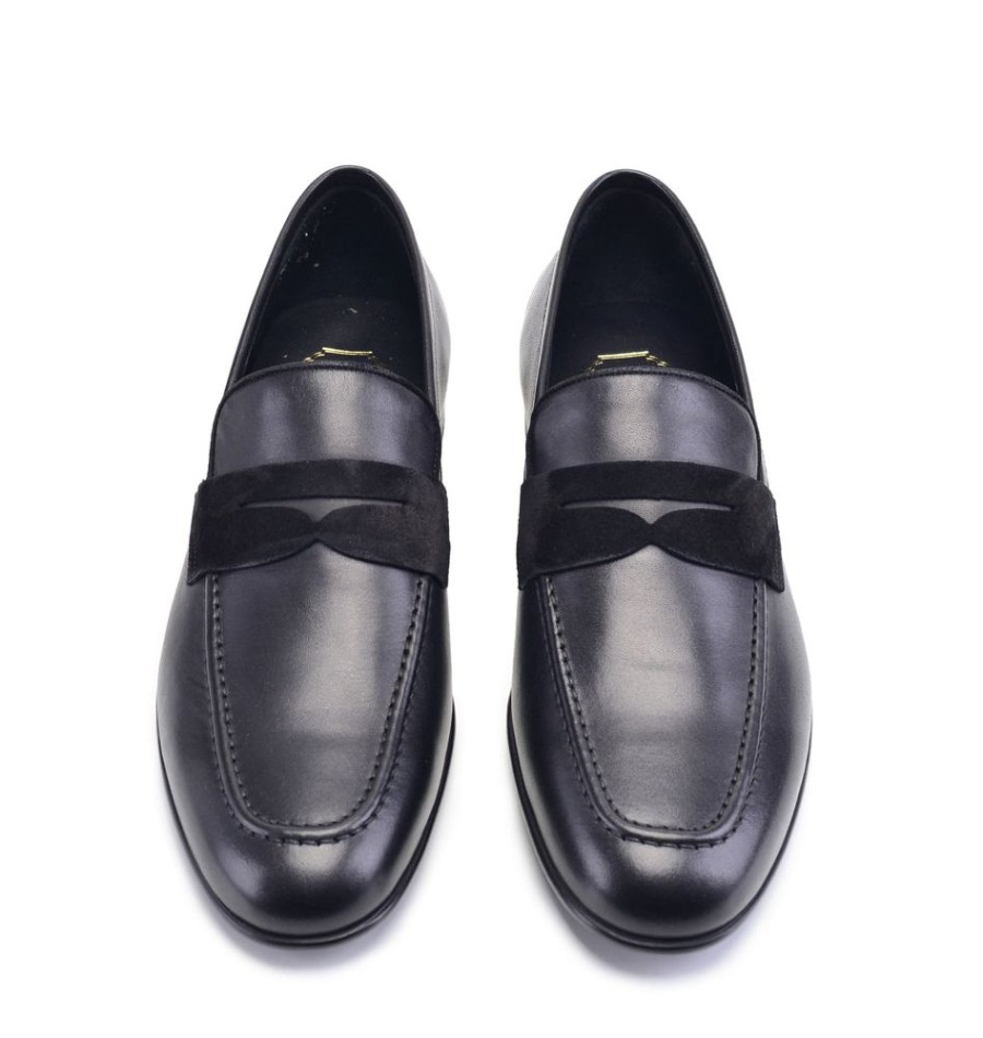 Pelle Pelle Calfskin Slip-On Loafer Black | Lace-Ups