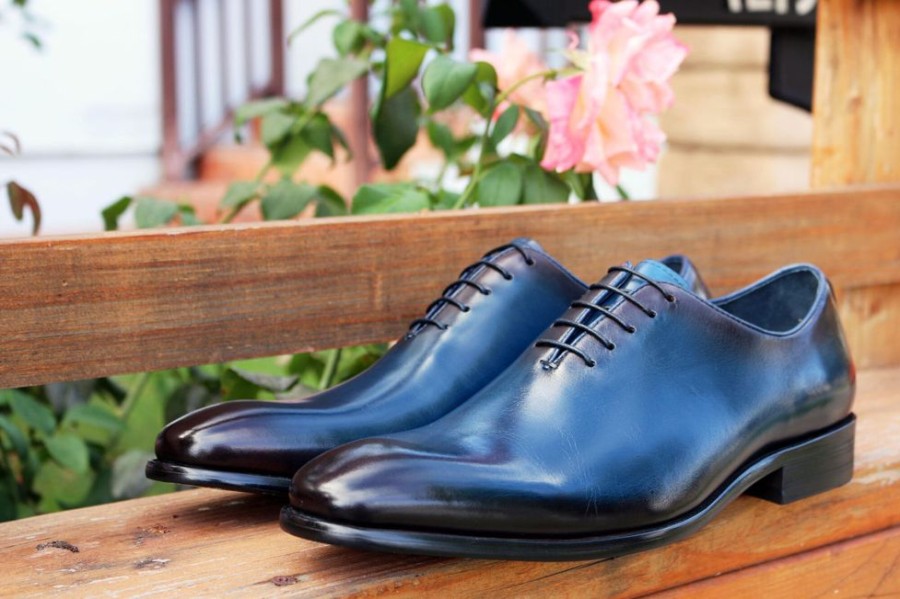 Carrucci by Maurice Burnished Calfskin Lace-Up Oxford Navy | Lace-Ups