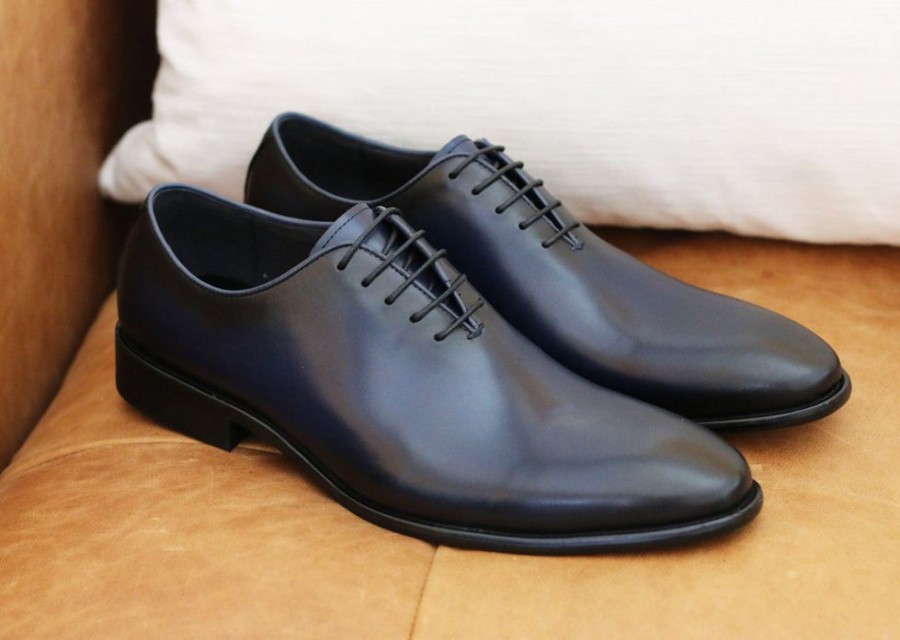 Carrucci by Maurice Burnished Calfskin Lace-Up Oxford Navy | Lace-Ups