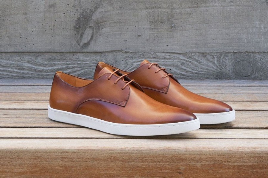 Carrucci by Maurice Calfskin Lace-Up Sneaker Cognac | Sneakers