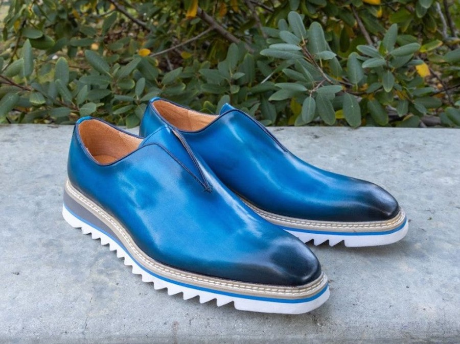 Carrucci by Maurice Style: 550-08-Ocean/Blue | Loafers